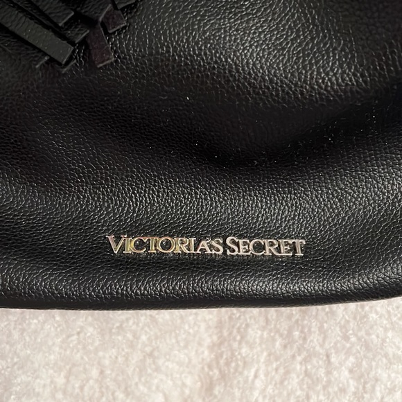 Victoria’s Secret drawstring fringe bag / backpack - Picture 2 of 7